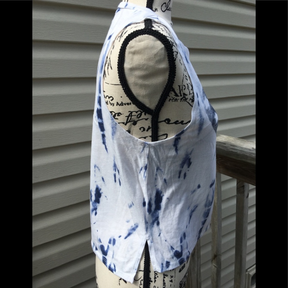 Hollister tank top - Picture 2 of 5